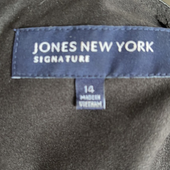 Jones NY unique dress. Faux leather and knit. - Picture 4 of 4